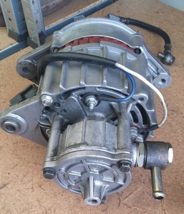 Alternator cu pompa vacum NISSAN Atleon Cabstar L35 Eco-T100 Trade piese