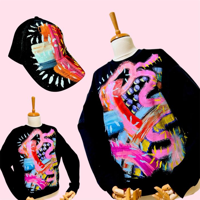 Суитшърт в комплект с шапка