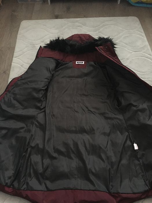 Дълго зимно яке в цвят бордо размер L