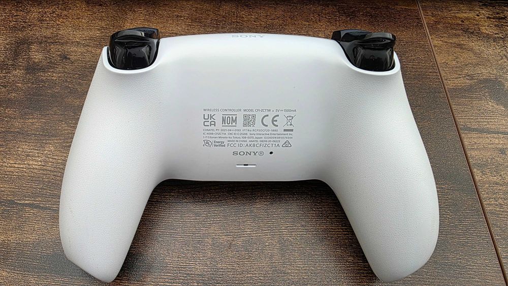 Sony DualSense PS5 controller с TMR Hall Effect стикове (Без дрифт)