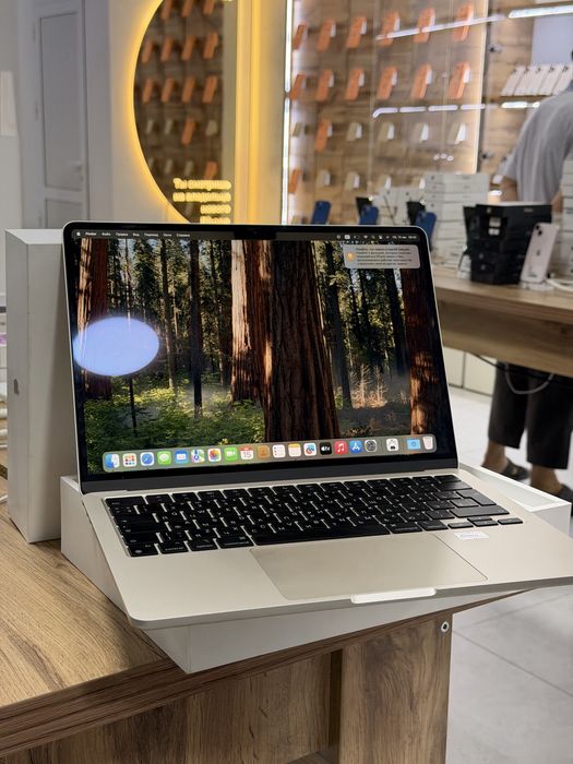 MacBook Air M2 • 16/256GB / 12 цикл