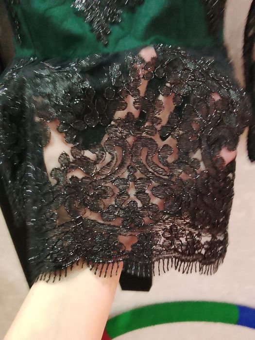 Продам шикарный костюм!