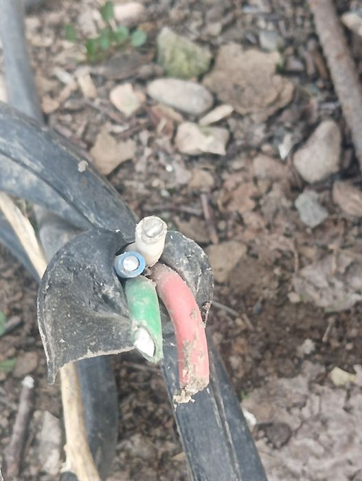 Кабел продам срочно 4*20