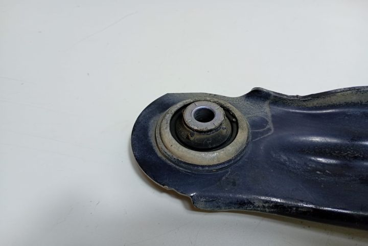 Brat suspensie bascula stanga 8200586561 Mercedes-Benz Citan W415 ser