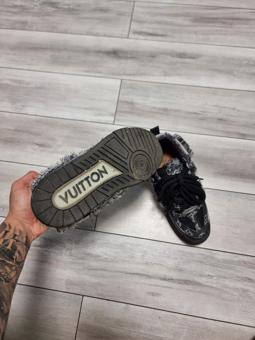 Adidasi Louis Vuitton