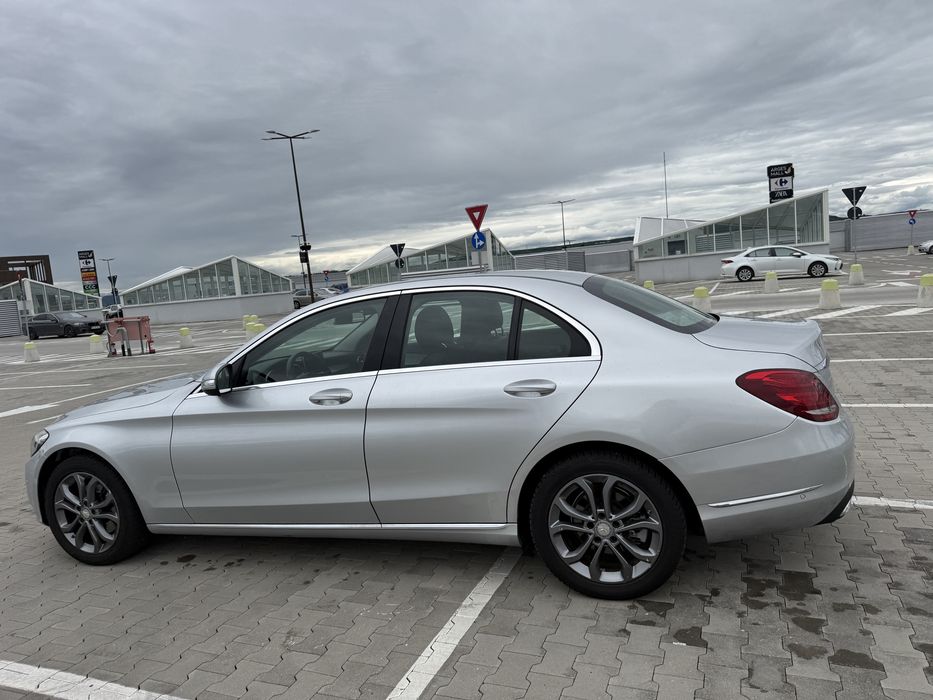 Mercedes-Benz C-Class W205 C220