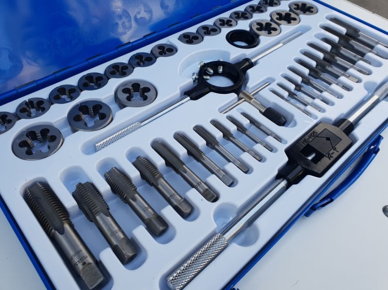 Set metric profesional de tarozi si filiere mari 45 piese