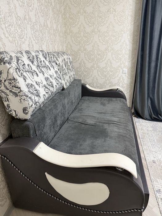 Диван в хорошем состоянии