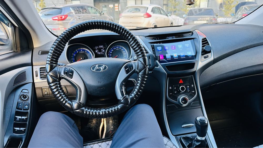 Продам Hyundai Elantra 2014 год