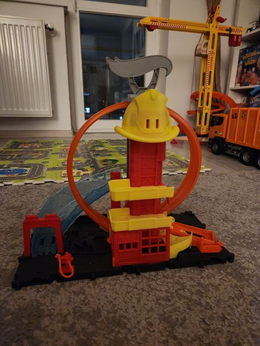 Statie pompieri Hot Wheels