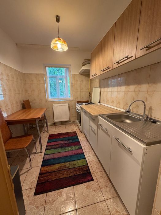 Apartament 3 camere de inchiriat