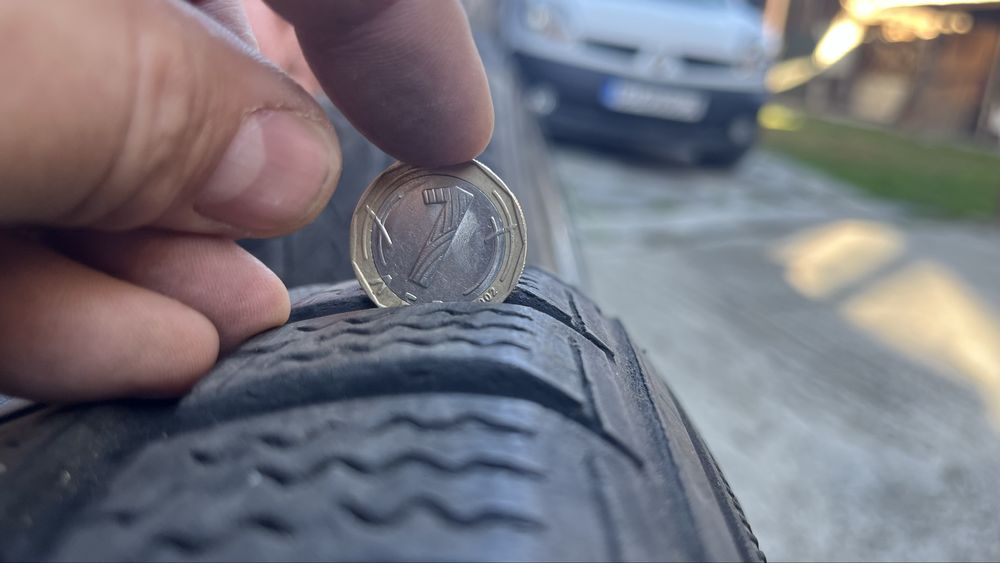 Зимни гуми с джанти 15