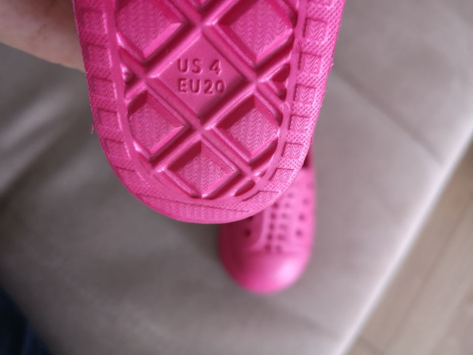 Новая обувь для малыша до года