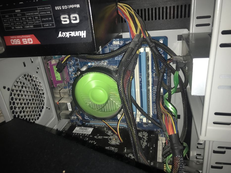 Продаётся настольный компьютер