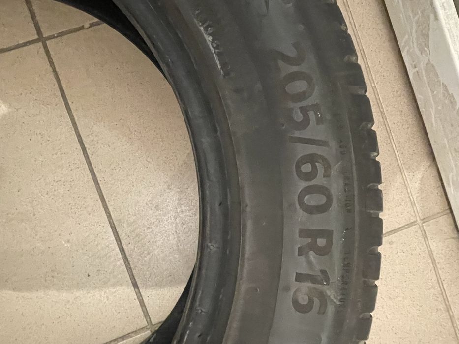 2 cauciucuri de vara Continental 205/60 R 16