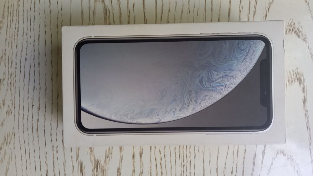 Iphone Xr sotiladi