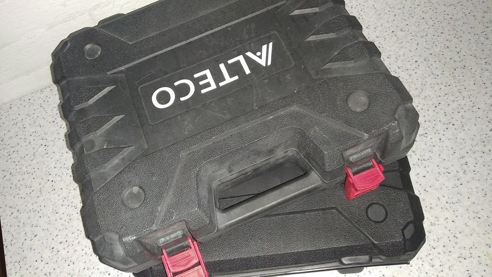 Кейс-чемодан для инструмента