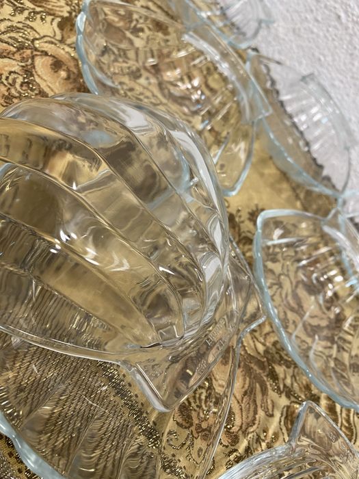 Кристални купички във формата на мида с маркировка франция