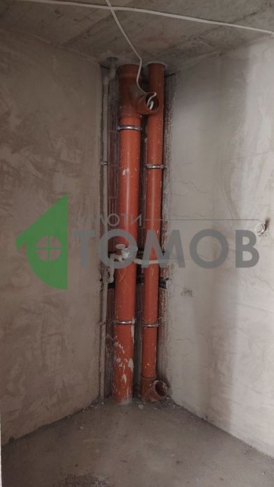 Двустаен апартамент в кв. Железник