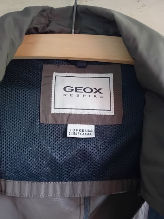 Geaca GORATEX impecabila
