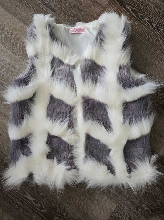 Пухкав елек за момиче