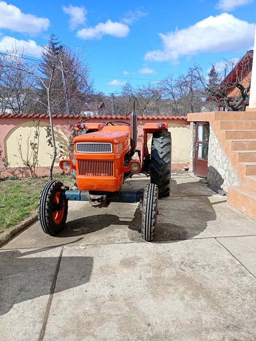 Tractor fiat 550