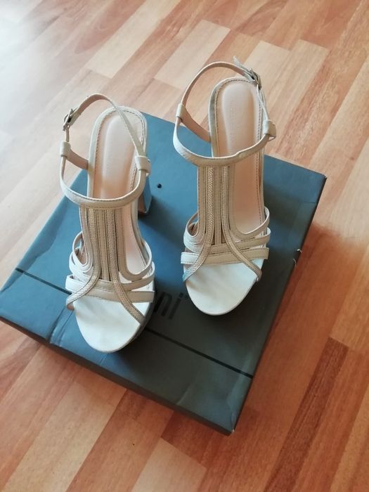 Летни обувки дамски