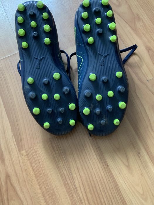 Ghete de fotbal nr 35 puma future