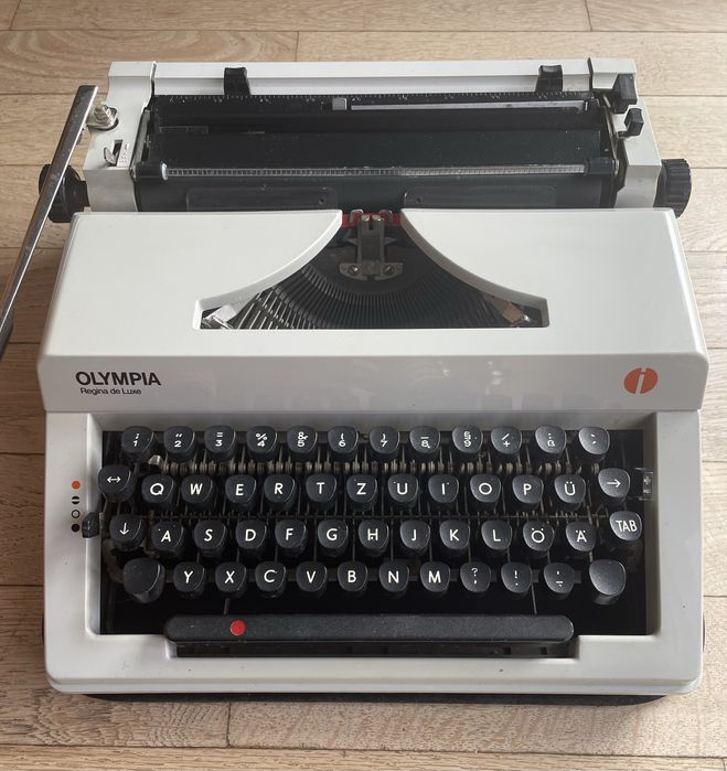 Vand masina de scris Olympia