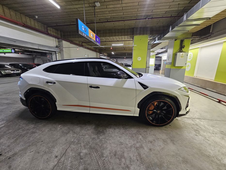 Lamborghini Urus 2020 | Akrapovič | Frâne ceramice | Alb