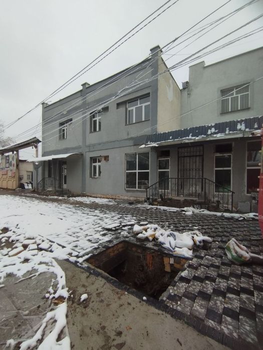 Сдаётся целая здания в центре города  УЗБУМ