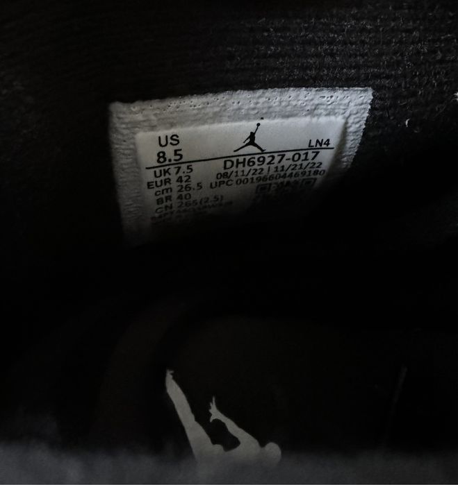 Air Jordan 4 Yellow Thunder 42