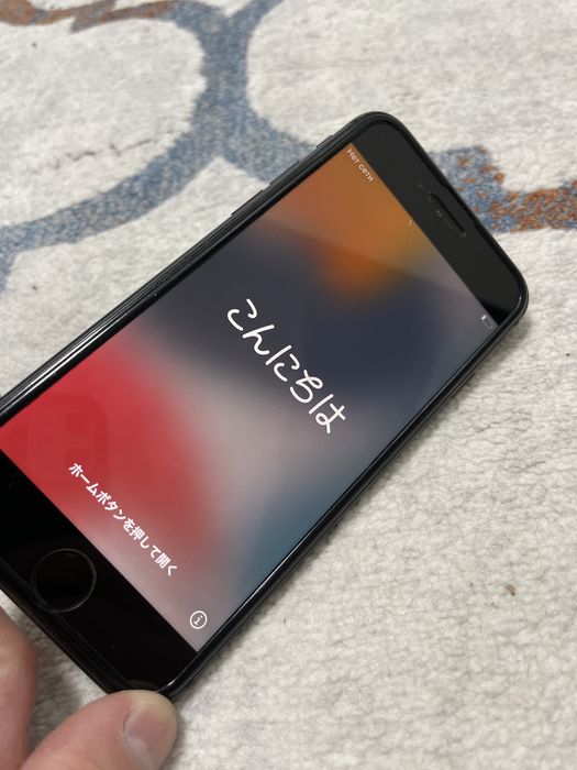 Продам Телефон iPhone 8 черного цвета