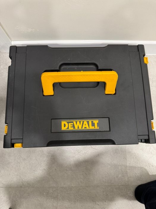 Продаётся набор инструментов