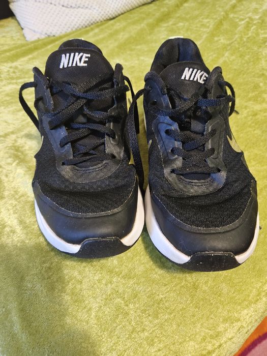 Маратонки NIKE в добро състояние