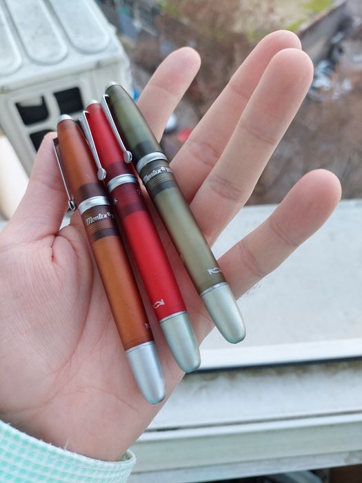 Stilouri retractabile Montex hide and seek