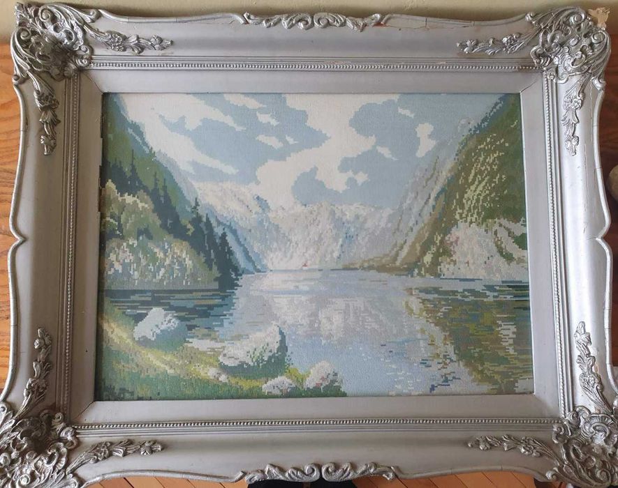 Продавам ушит гоблен