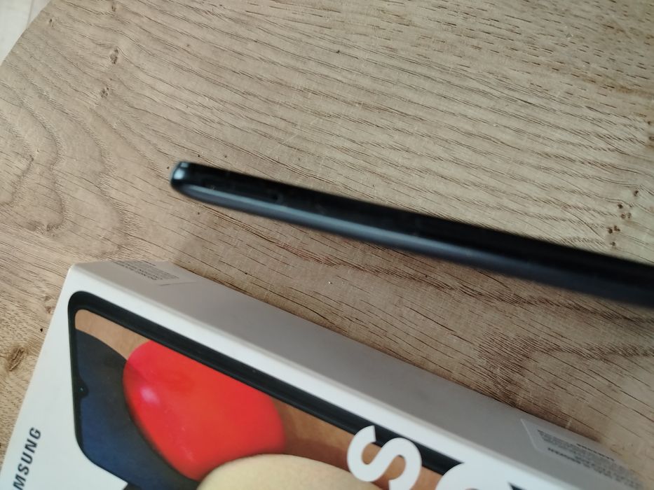 Безупречен вид Мобилен телефон Samsung A02S