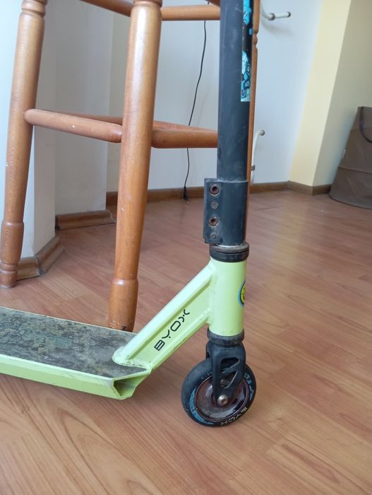 BYOX Скутер Iguana