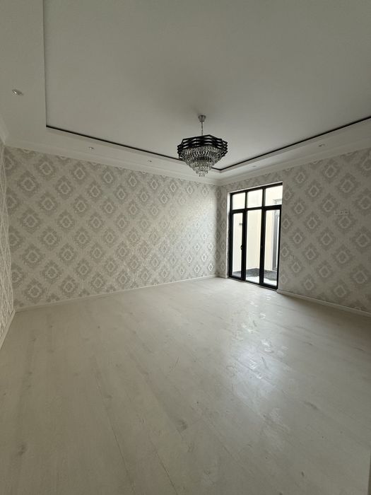 Uchastka sotiladi 2 sotix 4 xonali uy