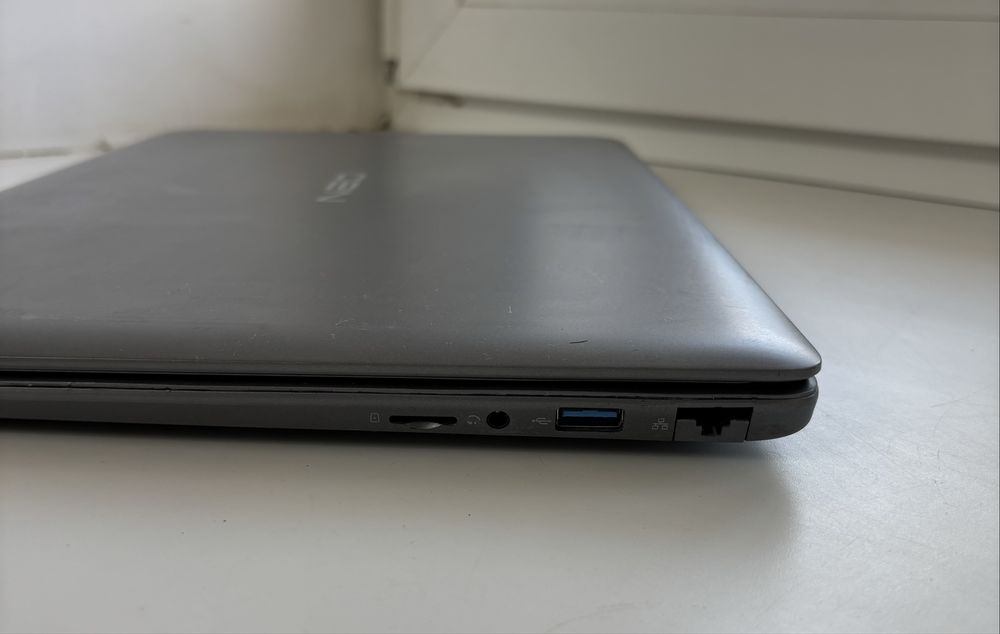 Ноутбук model NEO