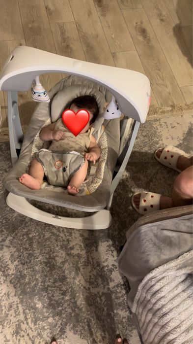 Качеля автомотическая