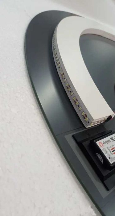 Настенное зеркало с подсветкой/Yoritkichli devor uchun oyna  m31