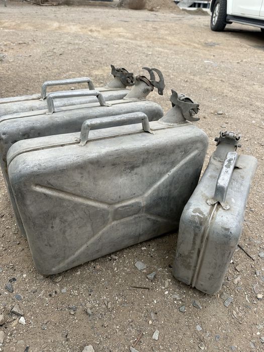 Продаётся Алюминиевые канистры для бензина