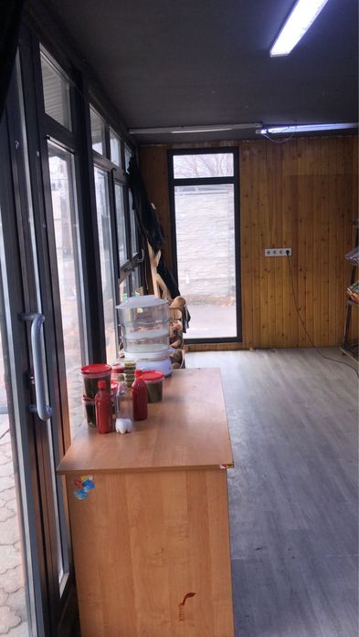 Продам с товаром вместе