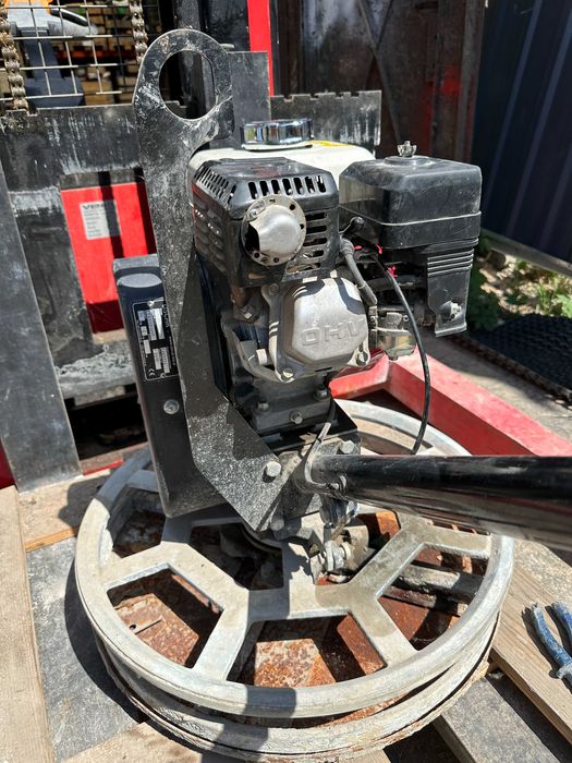 Elicopter de slefuit beton / sapa OSKAR, motor HONDA GX 120