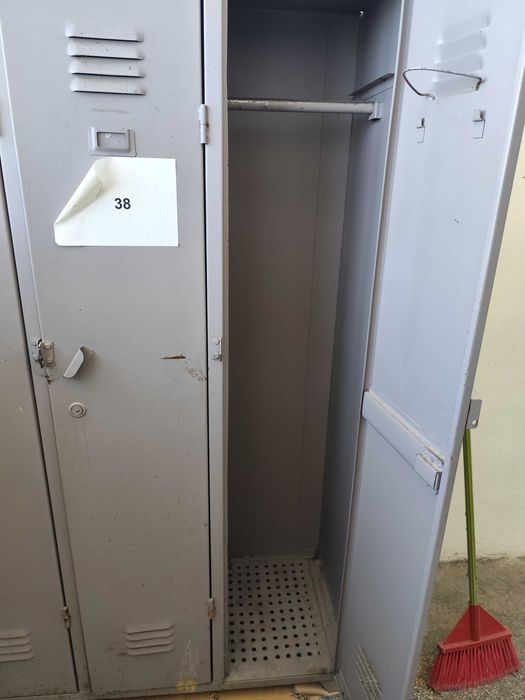 Метални гардеробчета