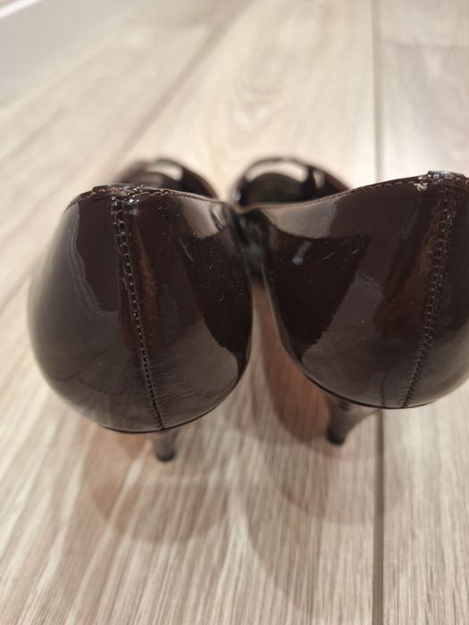 Новые женские туфли