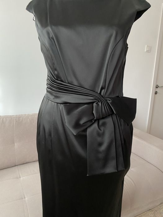 Vand rochie deosebita masura 40