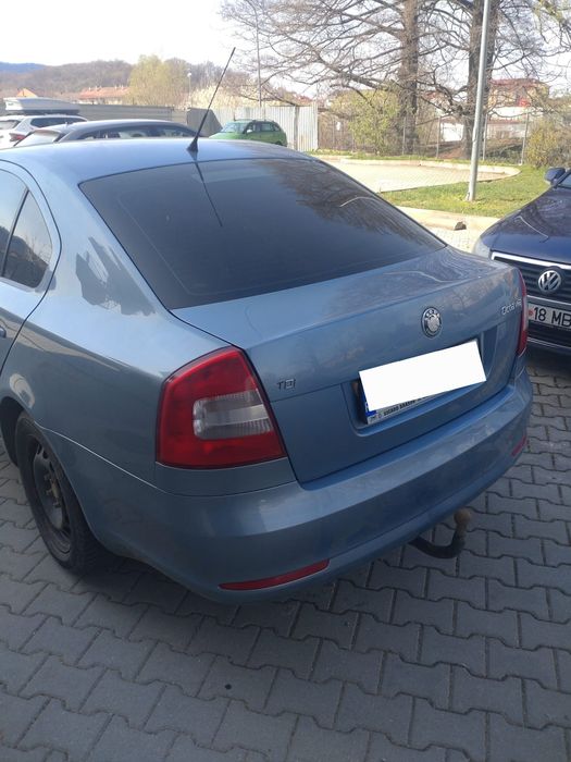 Octavia 1.6 tdi 200 mii km